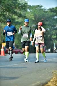 BIB: 4790, 47931, 47498
                            <button type="button" onclick="openModal(10136293)" class="btn btn-primary btn-sm float-right btn-popup" data-toggle="modal" data-target=".modal-high-quality">
                        <i class="fas fa-shopping-cart"></i> Add to Cart
                    </button>
                                            <button type="button" onclick="isThisMe(10136293, true)" class="btn btn-success btn-sm float-right btn-popup btn-isme hidden" data-toggle="tooltip" data-placement="bottom" title="นี่คือรูปของคุณใช่ไหม คลิกที่นี่เพื่อเอาเข้าอัลบั้ม">
                        <i class="fas fa-plus"></i> Add to album
                    </button>
                    <button type="button" onclick="isThisMe(10136293, false)" class="btn btn-warning btn-sm float-right btn-popup btn-isnotme hidden">
                        <i class="fas fa-ban"></i> Remove from album
                    </button>